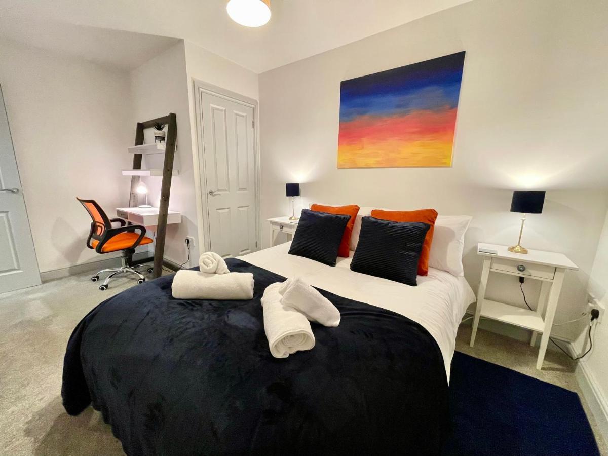 Bright & Cosy One Bedroom Apartment - 2 Beds - Perfect Base In Bishop'S Stortford Zewnętrze zdjęcie